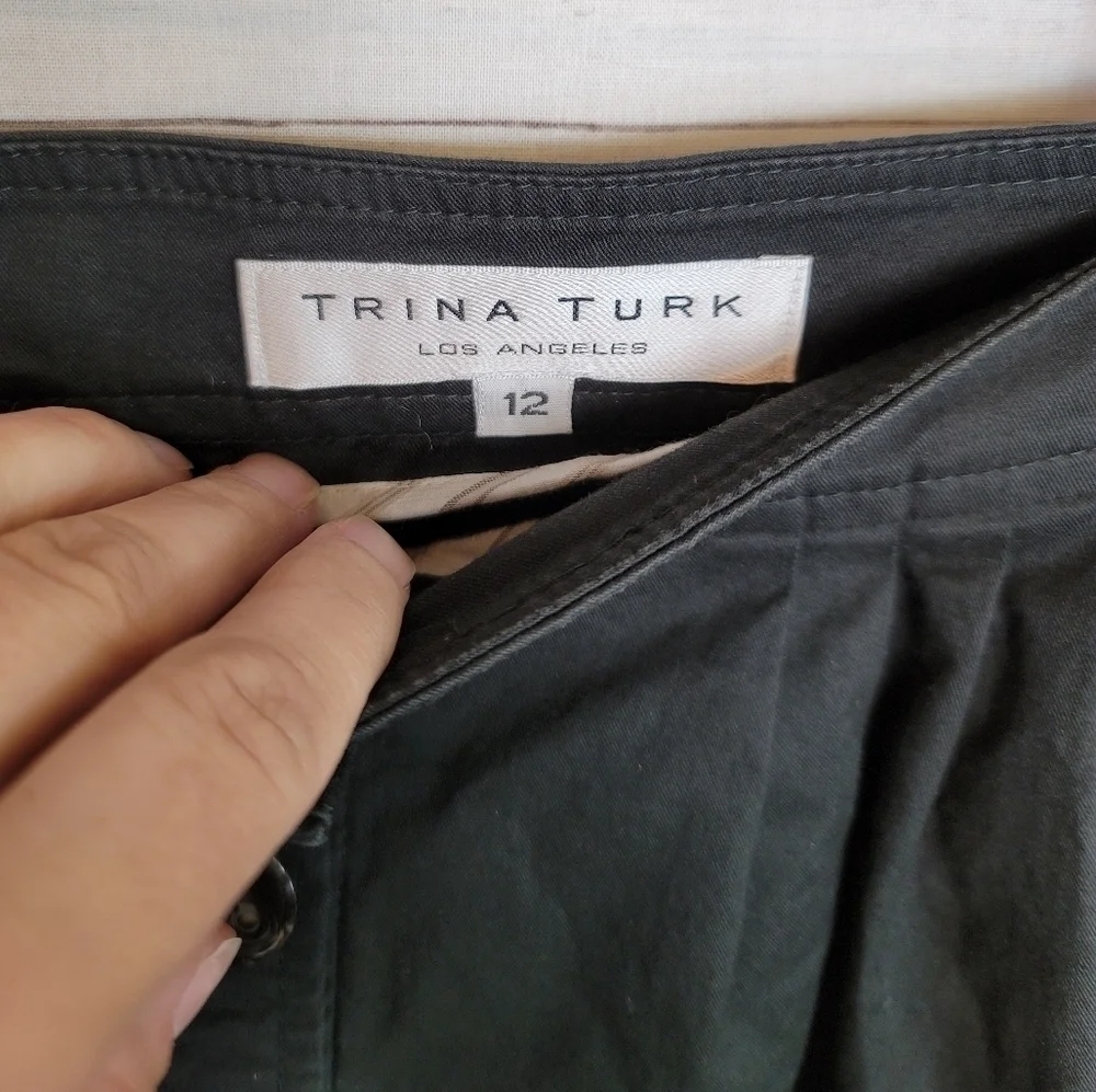 TRINK TURK A LINE BUTTON FRONT BLACK PLEATED SKIRT, SZ 12